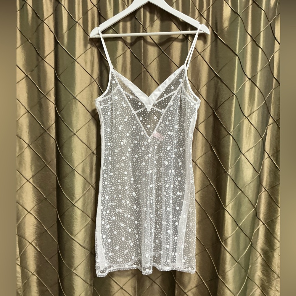 NWOT- Victoria’s Secret Sheer Flocked Polka Dot Nightie